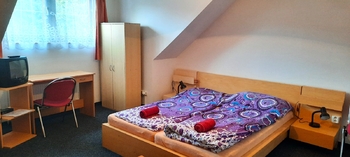 pokoje - Prodej ubytovacího zařízení 1364 m², Kunžak