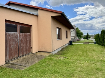 Garáž - Prodej domu 313 m², Dolní Újezd