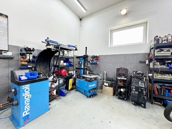 Prodej domu 313 m², Dolní Újezd