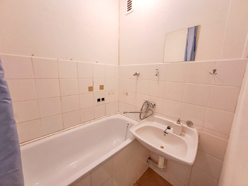 koupelna - Pronájem bytu 2+1 v osobním vlastnictví 46 m², České Budějovice