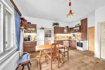 Rodinný dům, Machov - kuchyň - Prodej domu 110 m², Machov