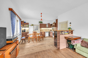 Rodinný dům, Machov - kuchyň - Prodej domu 110 m², Machov