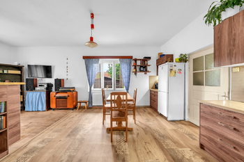 Rodinný dům, Machov - kuchyň - Prodej domu 110 m², Machov
