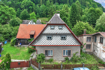 Rodinný dům, Machov - pohled na dům - Prodej domu 110 m², Machov
