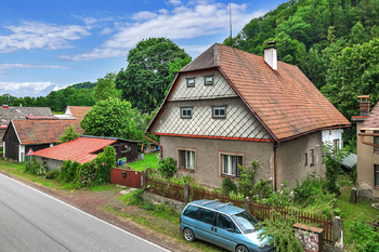 Rodinný dům, Machov - pohled na dům - Prodej domu 110 m², Machov