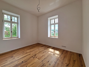 Pronájem kancelářských prostor 676 m², Praha 4 - Braník