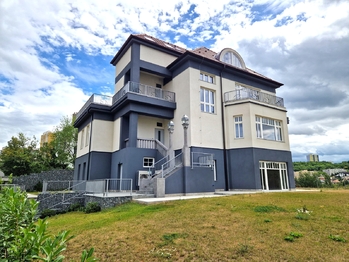 Pronájem kancelářských prostor 676 m², Praha 4 - Braník