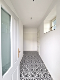 Pronájem kancelářských prostor 676 m², Praha 4 - Braník