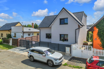Prodej domu 197 m², Lázně Toušeň