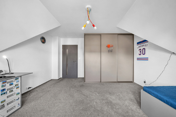 Prodej domu 197 m², Lázně Toušeň
