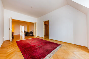 Pronájem bytu 3+1 v družstevním vlastnictví 90 m², Praha 1 - Staré Město