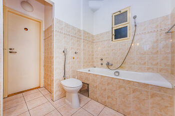 Pronájem bytu 3+1 v družstevním vlastnictví 90 m², Praha 1 - Staré Město
