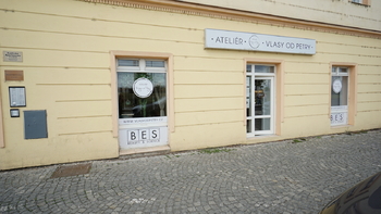 Pronájem obchodních prostor 97 m², Praha 5 - Smíchov