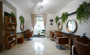 Pronájem obchodních prostor 97 m², Praha 5 - Smíchov