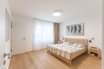Ložnice - Pronájem domu 350 m², Praha 6 - Ruzyně