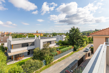 Výhled z terasy - Pronájem domu 350 m², Praha 6 - Ruzyně