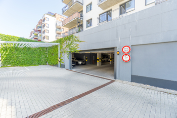 Pronájem garážového stání, Praha 9 - Střížkov