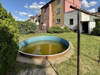 Průměr 4,5 m - Prodej chaty / chalupy 165 m², Hostomice