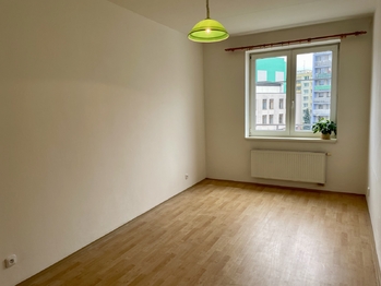 Pronájem bytu 2+kk v osobním vlastnictví 7370 m², Benešov