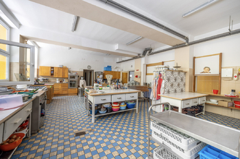 Prodej ubytovacího zařízení 1700 m², Doksy