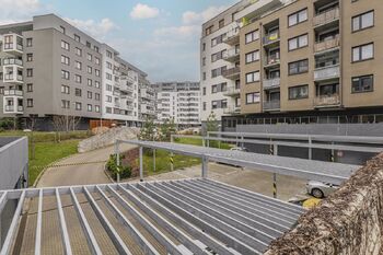 Prodej garážového stání 12 m², Praha 9 - Střížkov