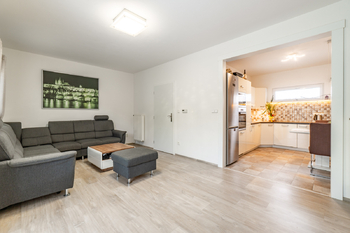 Pronájem domu 100 m², Hostouň