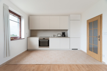 vizualizace kuchyně - Prodej bytu 3+kk v osobním vlastnictví 91 m², Jesenice