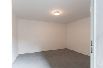 sklep Jesenice - Prodej bytu 3+kk v osobním vlastnictví 91 m², Jesenice