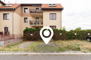 parkovací stání Jesenice - Prodej bytu 3+kk v osobním vlastnictví 91 m², Jesenice