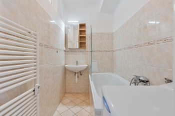 Prodej bytu 2+1 v osobním vlastnictví 16 m², Praha 6 - Dejvice