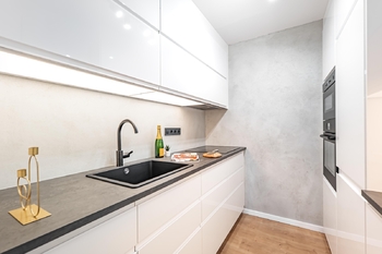 Prodej bytu 2+1 v osobním vlastnictví 43 m², Praha 6 - Ruzyně