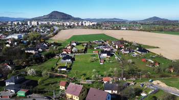 +420 604 191 744 I denisa.myslivcova@re-max.cz - Prodej pozemku 1087 m², Kopřivnice