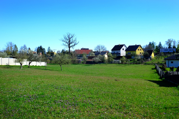 +420 604 191 744 I denisa.myslivcova@re-max.cz - Prodej pozemku 1087 m², Kopřivnice