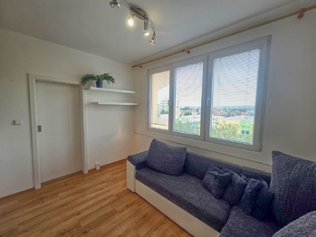pokoj s kuch. koutem - Prodej bytu 2+kk v družstevním vlastnictví 42 m², České Budějovice