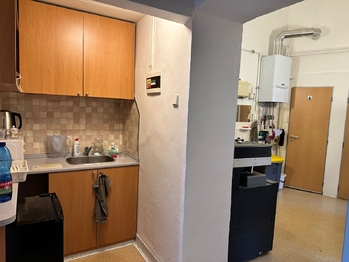 Pronájem obchodních prostor 95 m², Praha 10 - Vršovice