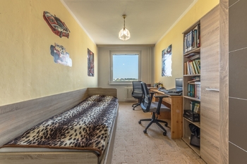dětský pokoj - Prodej bytu 4+1 v osobním vlastnictví 88 m², Praha 9 - Černý Most