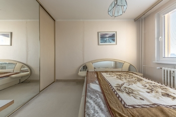 ložnice - Prodej bytu 4+1 v osobním vlastnictví 88 m², Praha 9 - Černý Most