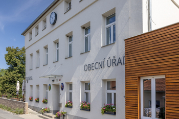Stavební pozemek - Babice - Prodej pozemku 412 m², Babice