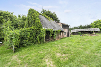 vedlejší stavby - Prodej domu 130 m², Pilníkov