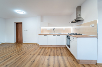 Kuchyňský kout - Pronájem bytu 2+kk v osobním vlastnictví 53 m², Kutná Hora
