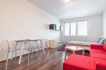 Pronájem bytu 1+kk v osobním vlastnictví 33 m², Praha 9 - Vysočany