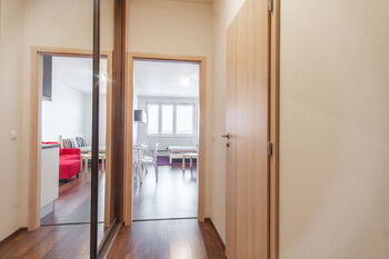 Pronájem bytu 1+kk v osobním vlastnictví 33 m², Praha 9 - Vysočany