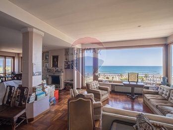 Prodej bytu 6 a více v osobním vlastnictví 232 m², Montesilvano