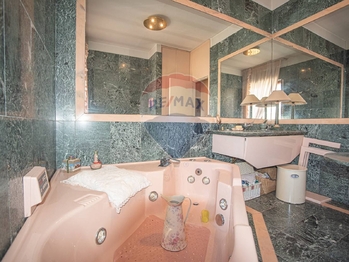 Prodej bytu 6 a více v osobním vlastnictví 232 m², Montesilvano