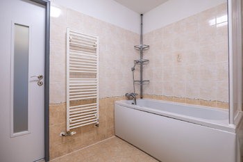Prodej bytu 2+kk v osobním vlastnictví 61 m², Unhošť