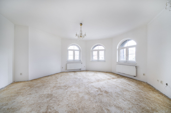 Prodej bytu 2+1 v osobním vlastnictví 137 m², Mariánské Lázně