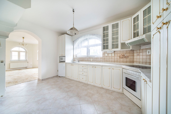Prodej bytu 2+1 v osobním vlastnictví 137 m², Mariánské Lázně