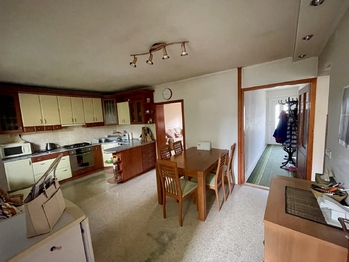 Prodej domu 190 m², Míškovice
