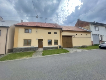 Prodej domu 190 m², Míškovice