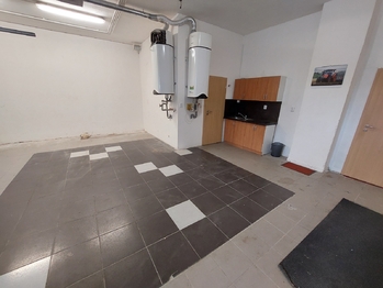 Pronájem skladovacích prostor 157 m², Slavkov u Brna